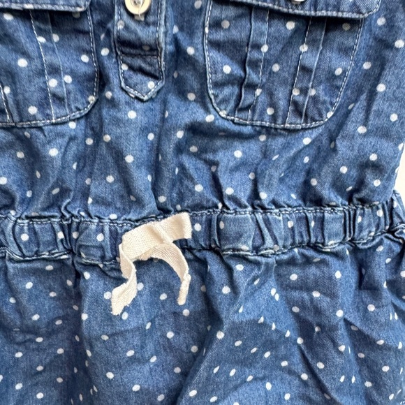 Cat & Jack 2T Girls Blue & White Polka Dot Button Down Short Sleeve Shirt Blouse - Picture 2 of 6